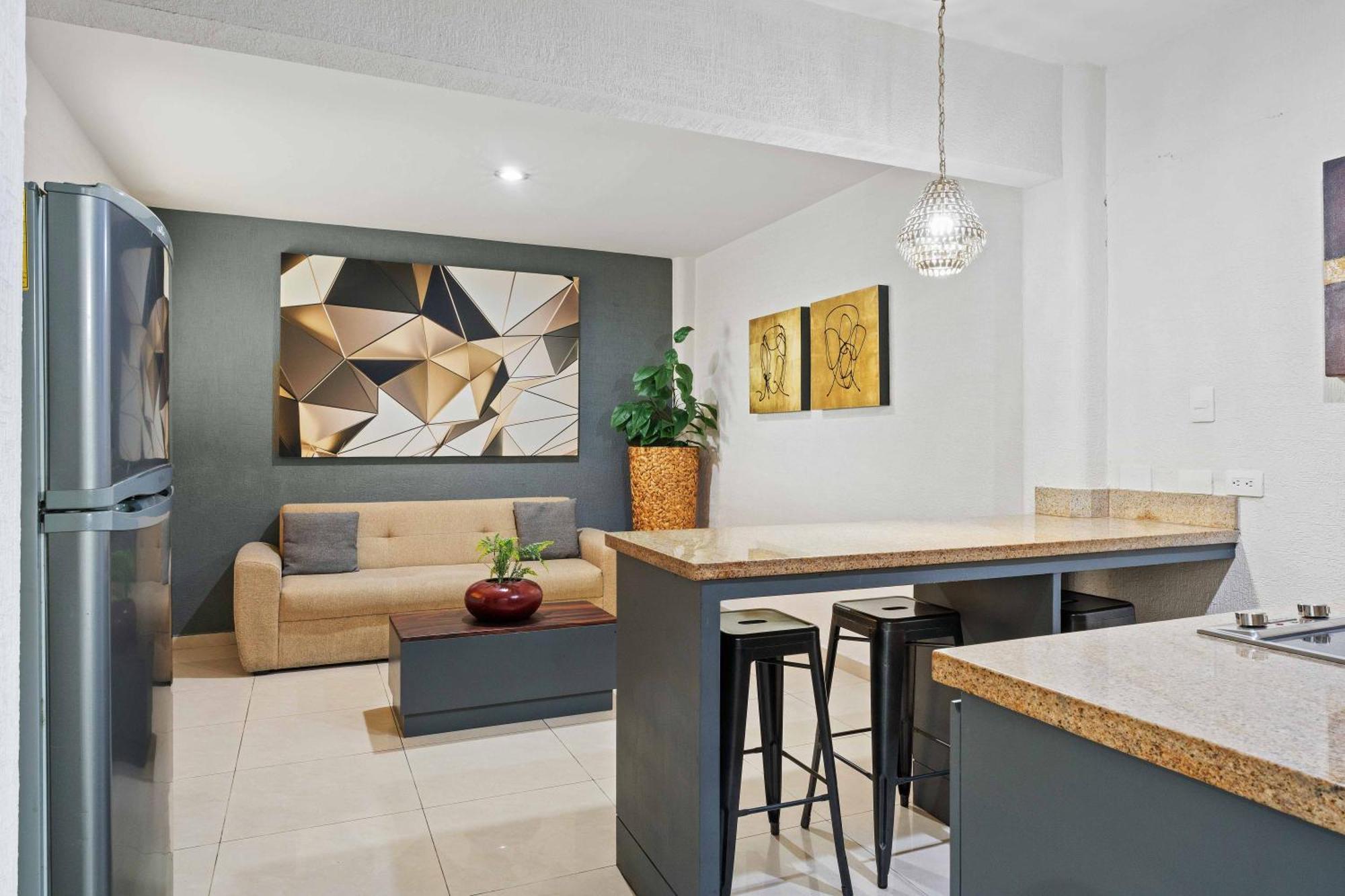 Homesuites Zaragoza Culiacán Exteriör bild